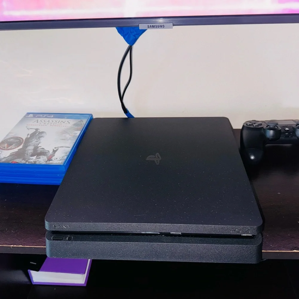 Sony PS4 Console - Sleek Black